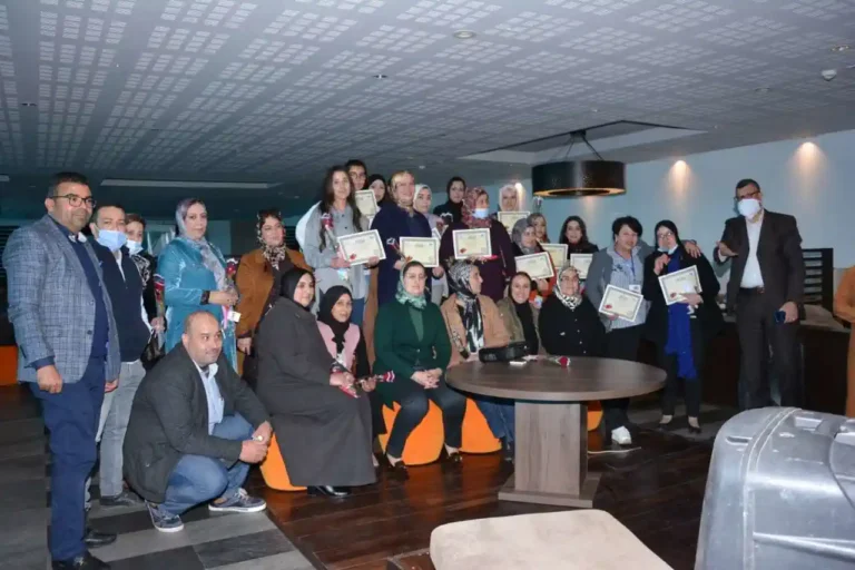 رائدات اعمال جمعية المقاولات الصغرى جدا، يلتئمن بميني مقهى الاعمال بمناسبة اليوم العالمي للمرأة